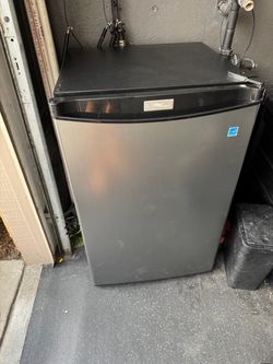 Danby Mini Fridge with Freezer – Stainless Steel