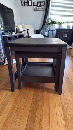 Wood nesting tables 19” / 17”