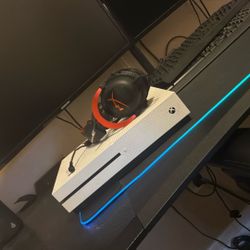 Xbox One Titanium White 