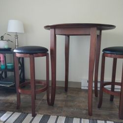 Dining Table and 2 bar chairs 