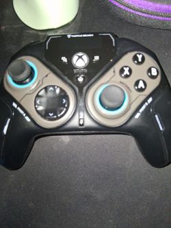 selling my (xbox controller/caes)