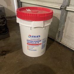 Leslie’s Power Powder Granular Pool Shock
