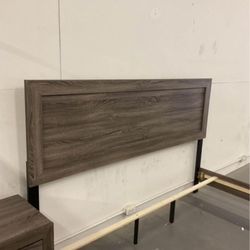 Gray Queen Size Bed With Mattress 