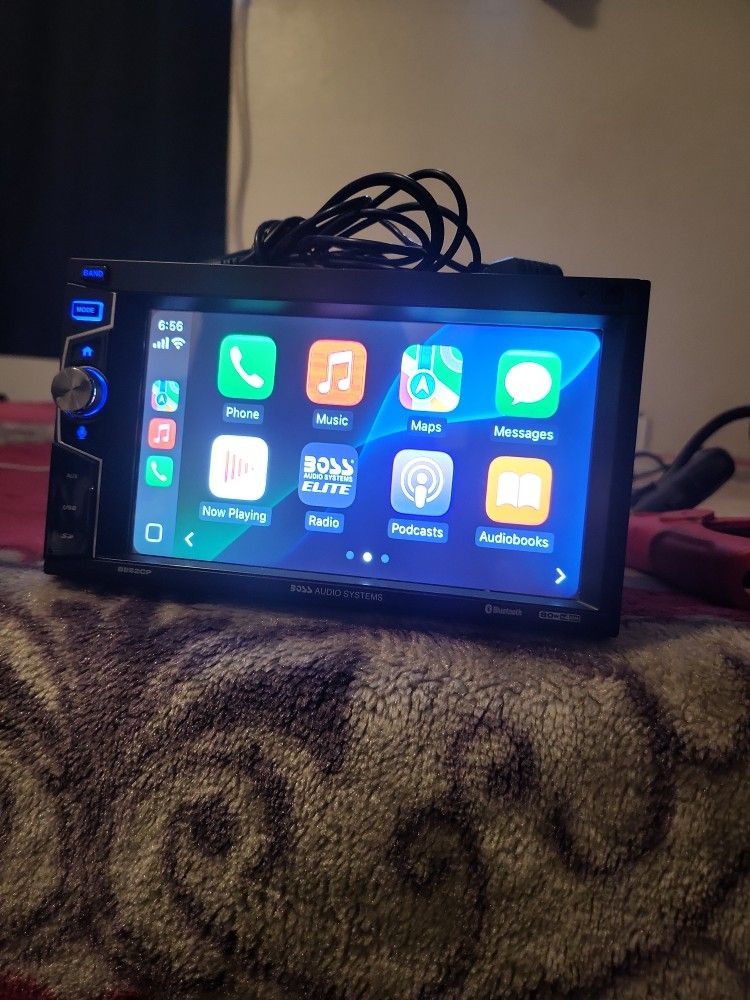 BOSS Audio Double Din With Apple Car Play