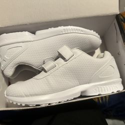 White Sport Shoes