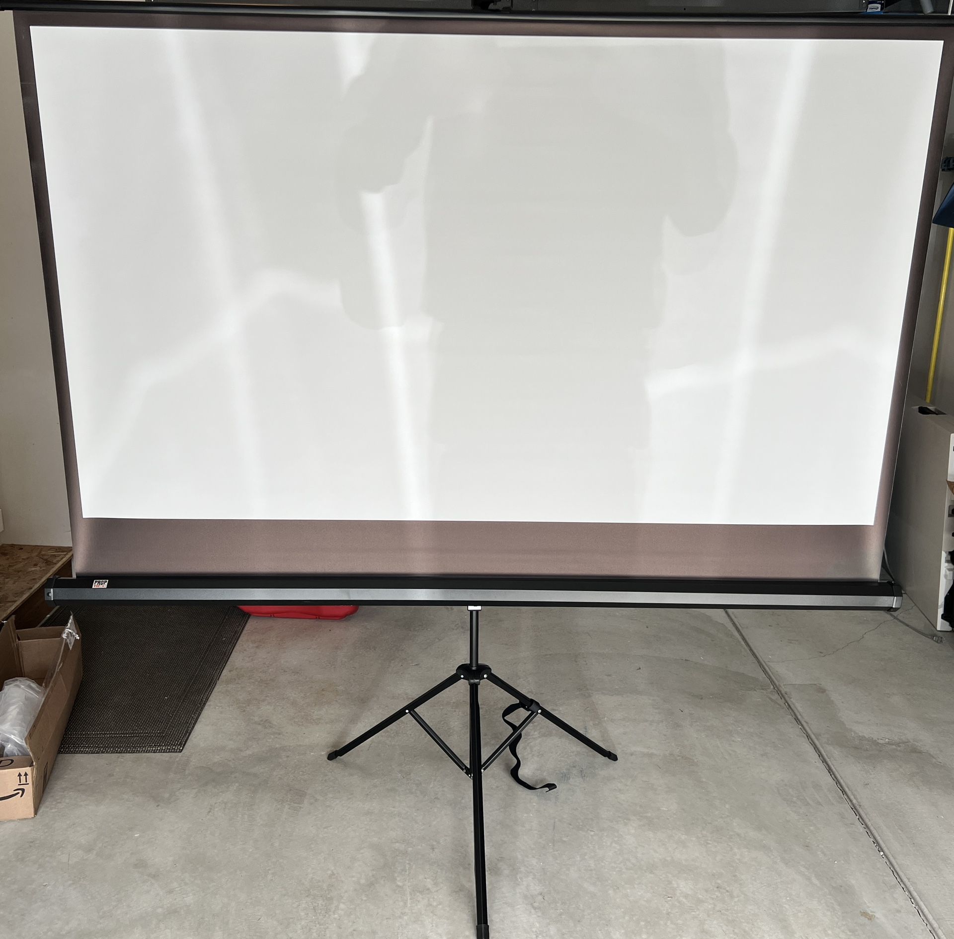 84-inch Projector Screen