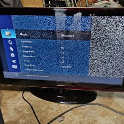Samsung 46in TV, Good Condition, Remote Included, 