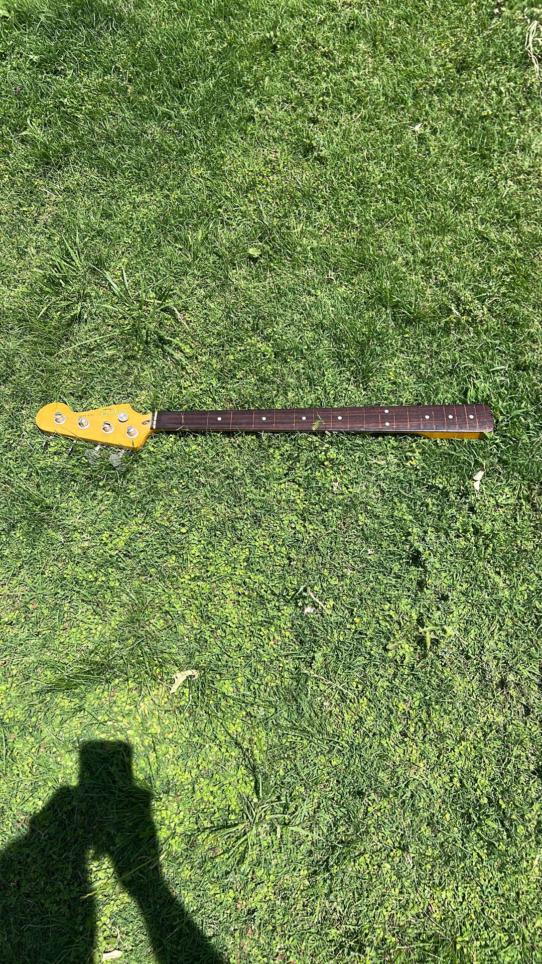 Squire Fretless Jazz Neck