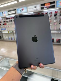 iPad 7th gen 32gb WiFi LTE
