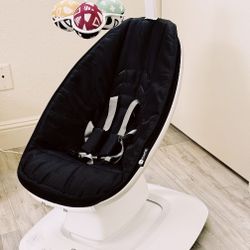 4 Mom's Mamaroo Baby Swing
