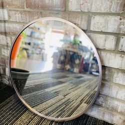 Round Mirror