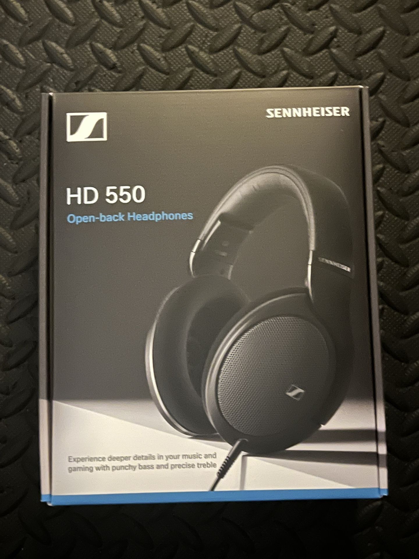 Sennheiser HD 550 Open-Back Audiophile Headphones - Black