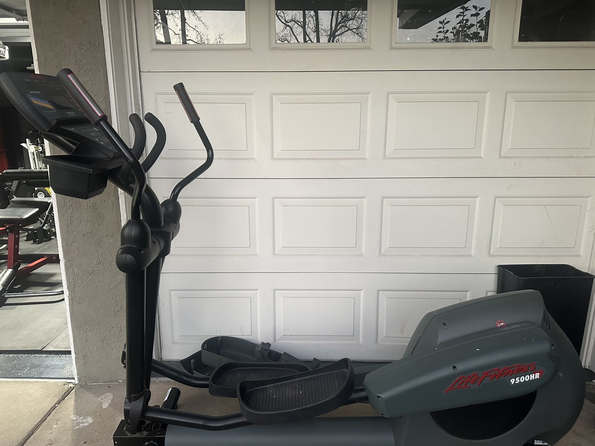 FREE Life Fitness 9500 Eliptical