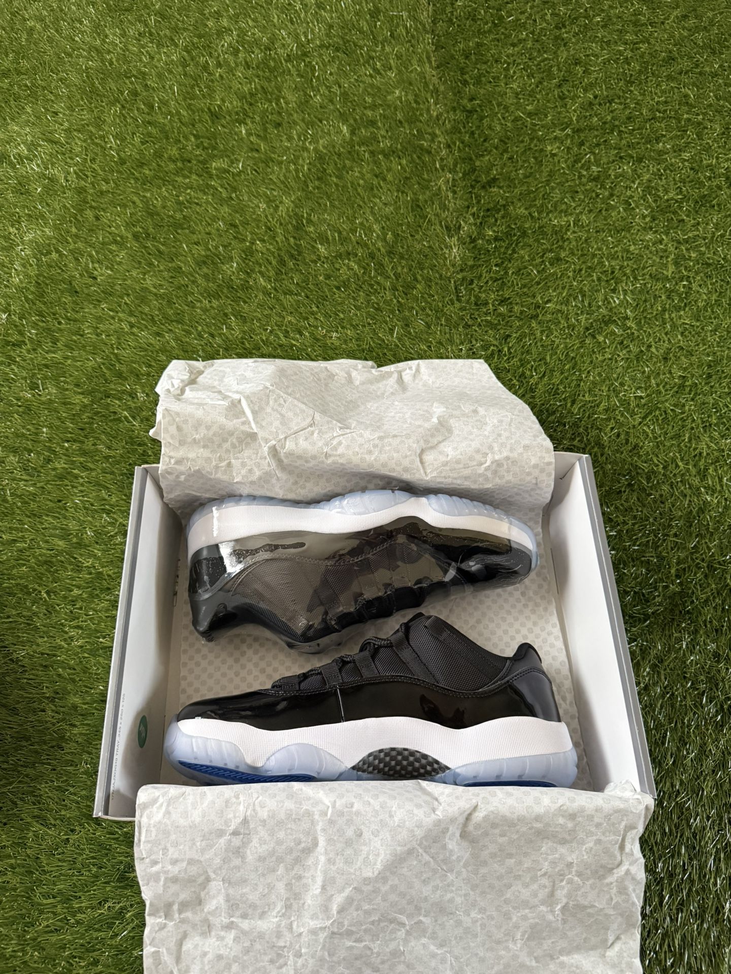 JORDAN 11 ‘ SPACE JAM’