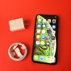 Apple iPhone Xs Max - UNLOCKED - Like New 