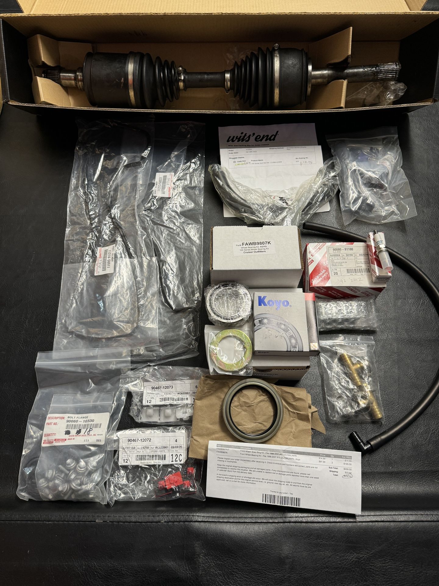 Toyota Land Cruiser 100 (UZJ100, LX470) Parts LOT