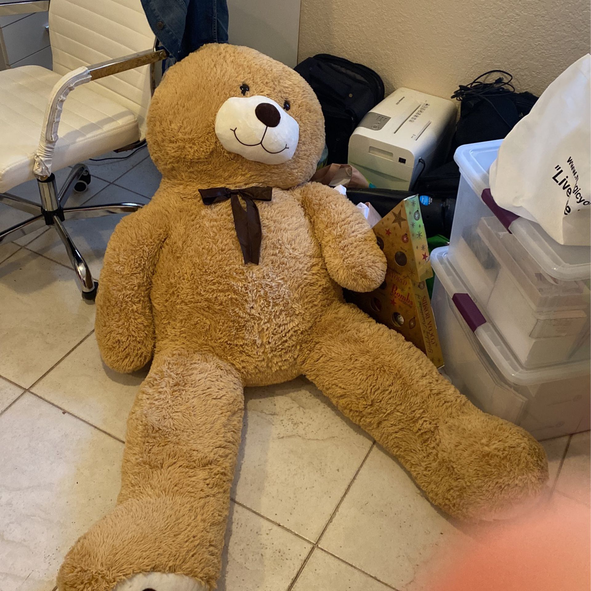 5 Foot Tall Long Teddy Bear For Valentine’s Day