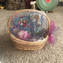 Frozen Big Gift Basket 