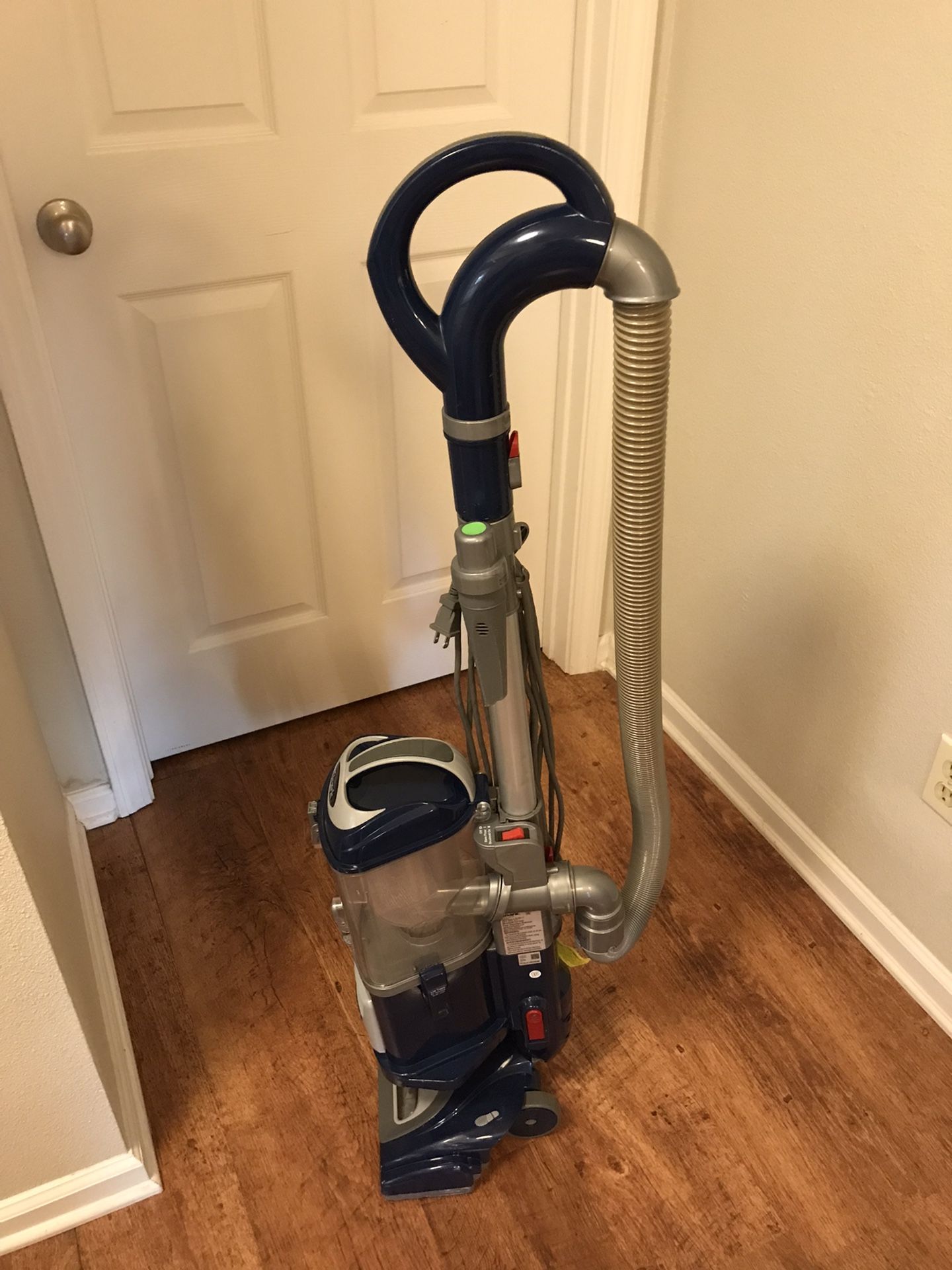 Shark Navigator Vacuum Cleaner for Sale in Arlington, TX OfferUp