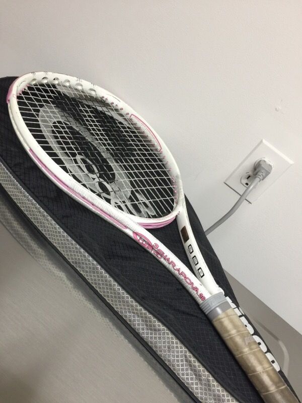 Tennis racket