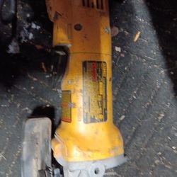 DeWalt Grinder Model D28402