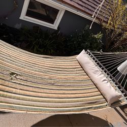 Free hammock