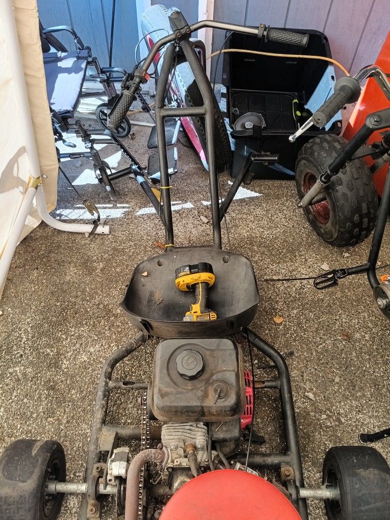 212 Cc Drift Trike 47 Mph Without Sleeves Needs New Tire Still Holds Air