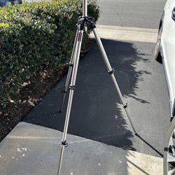 Bogen Manfrotto 3001 Aluminum Tripod