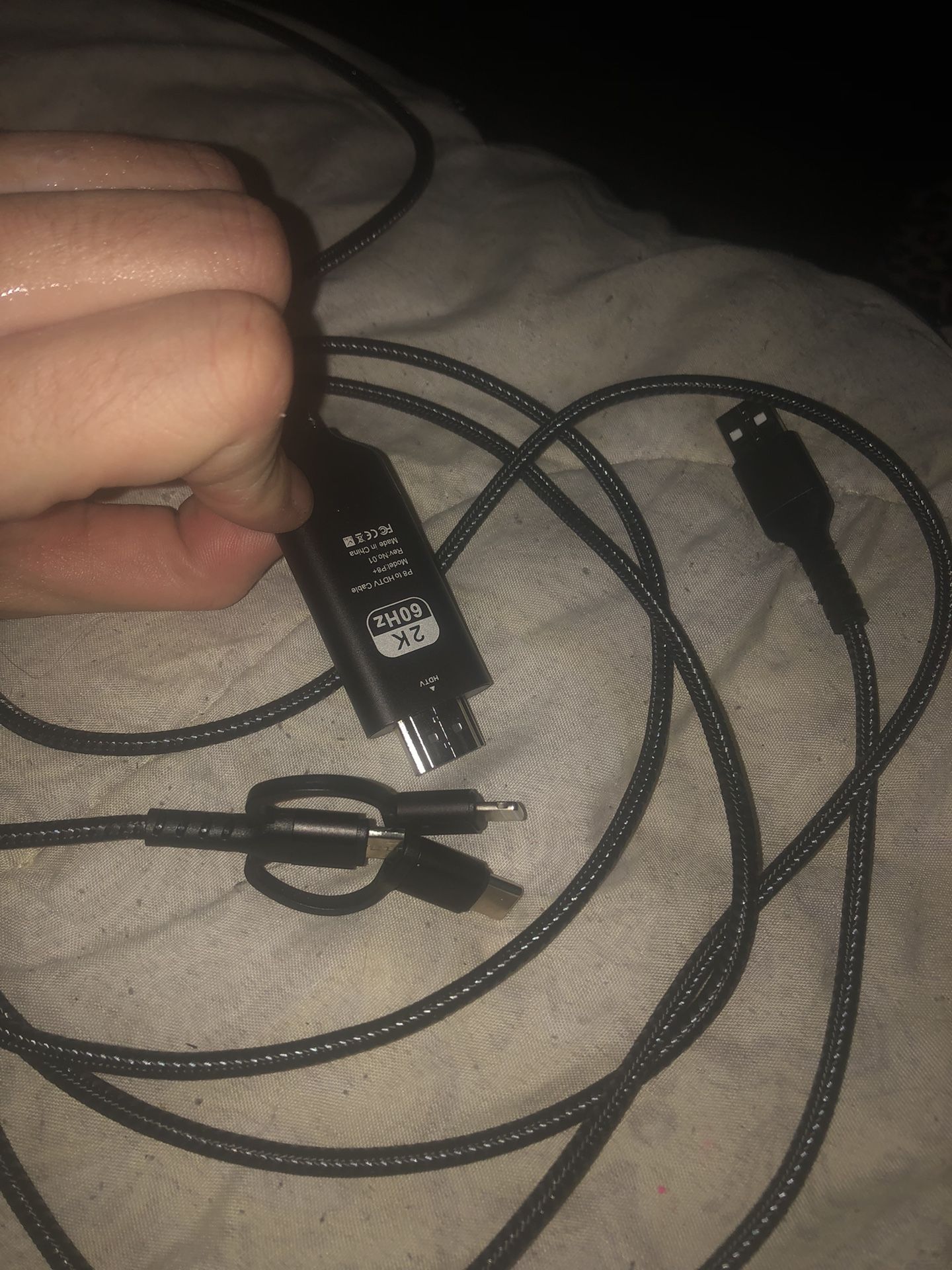 iPhone Android Hiding Screen To Tv caster Cord