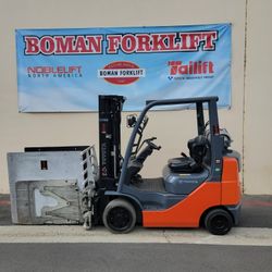 Forklift 