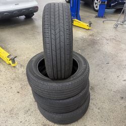 225/60R18