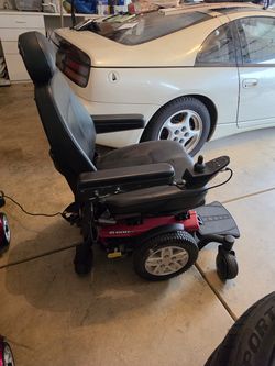 Jazzy 600es electric wheelchair