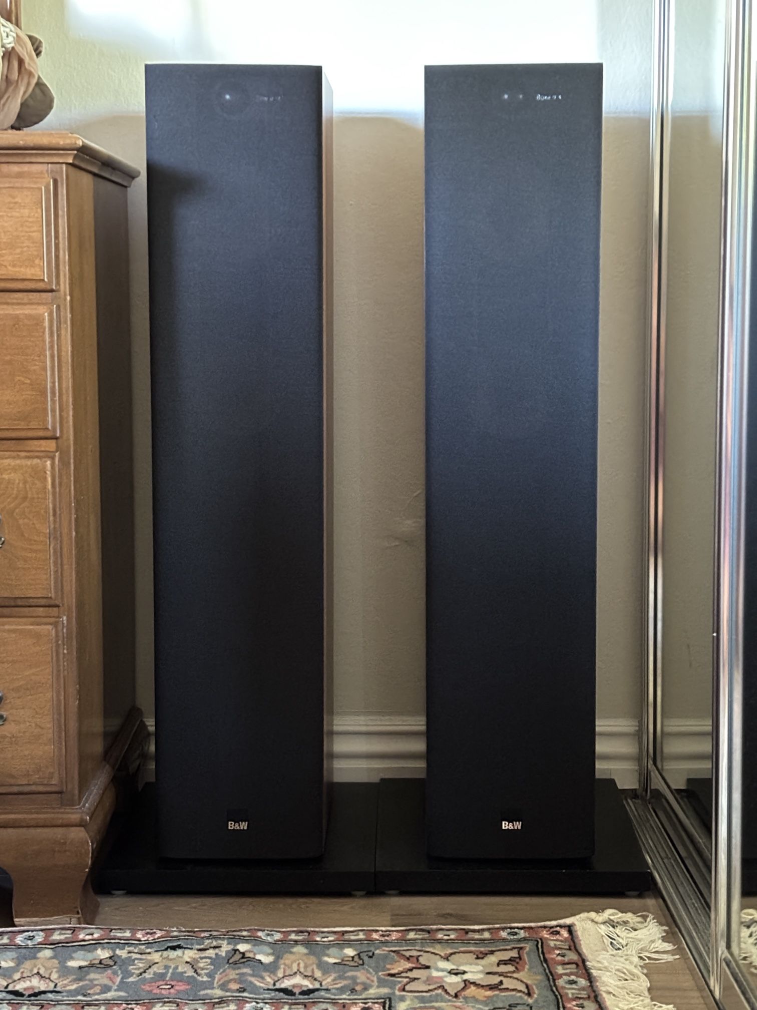 Pair of Bowers & Wilkins (model 684) Floor Speakers