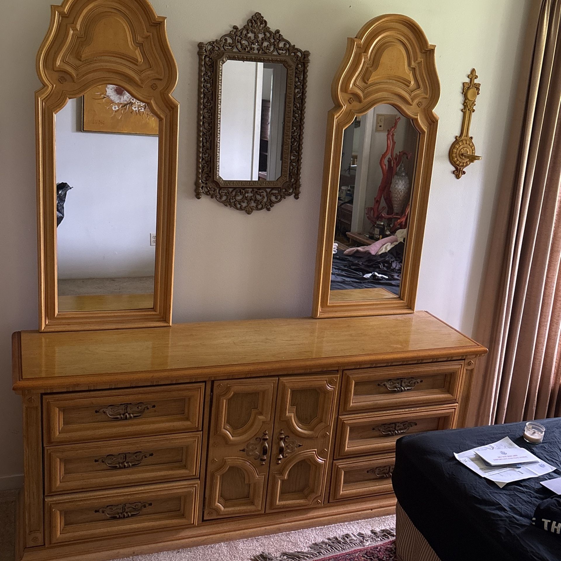 Dresser With Mirrors
