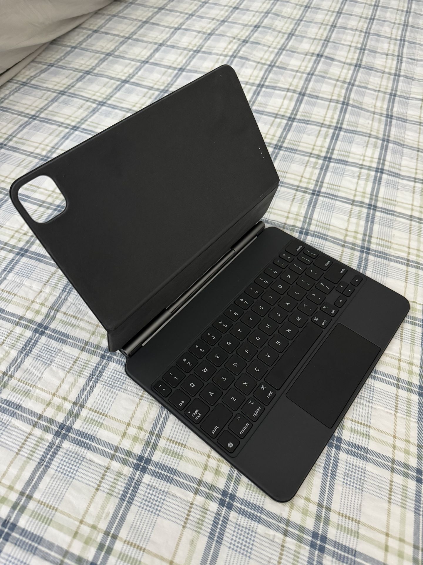 Apple iPad Magic Keyboard 11” Black