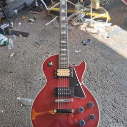 Hondo II Les Paul Copy Guitar