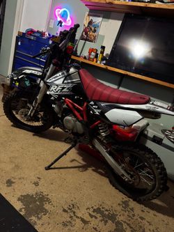 Apollo Dirt Bike