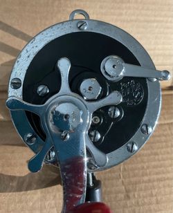Serviced Vintage Penn Senator Black 6/0