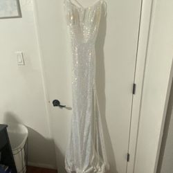 White Evening Gown/Vestido De Gala