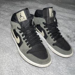 Air Jordan 1 Mid Military Olive