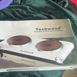 Techwood Double Infrared Cooktop