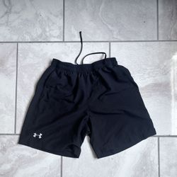 UNDER ARMOUR SHORTS