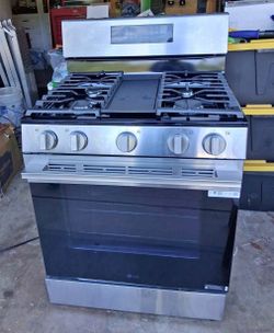 LG Gas Stove
