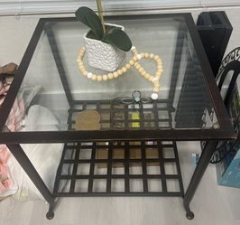 Side / End Table