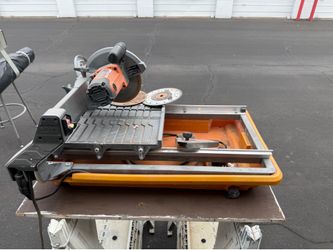 Ridgid 7" Wet Tile Saw R4030 - NEW Pump, NEW Bearings & 4 Diamond Blades