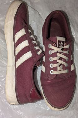 Adidas Low-Top Canvas Sneakers Burgundy Mens 8/ Womens 9.5