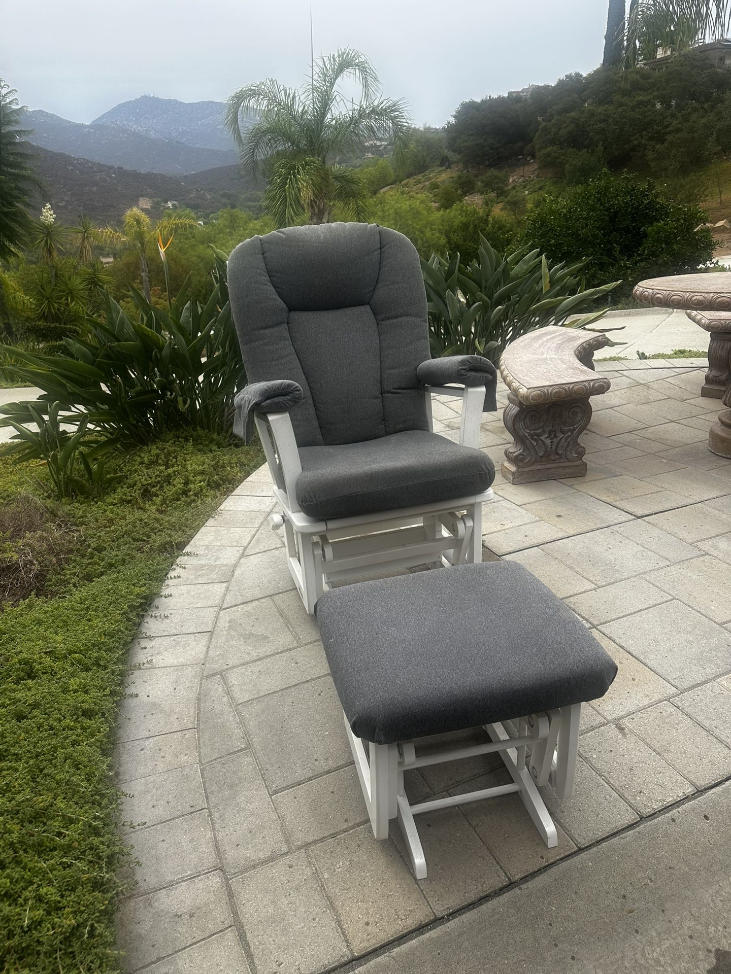 Dutailier Glider Rocking Chair With Footrest Gray