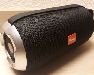 Portable bluetooth speaker Loud ***