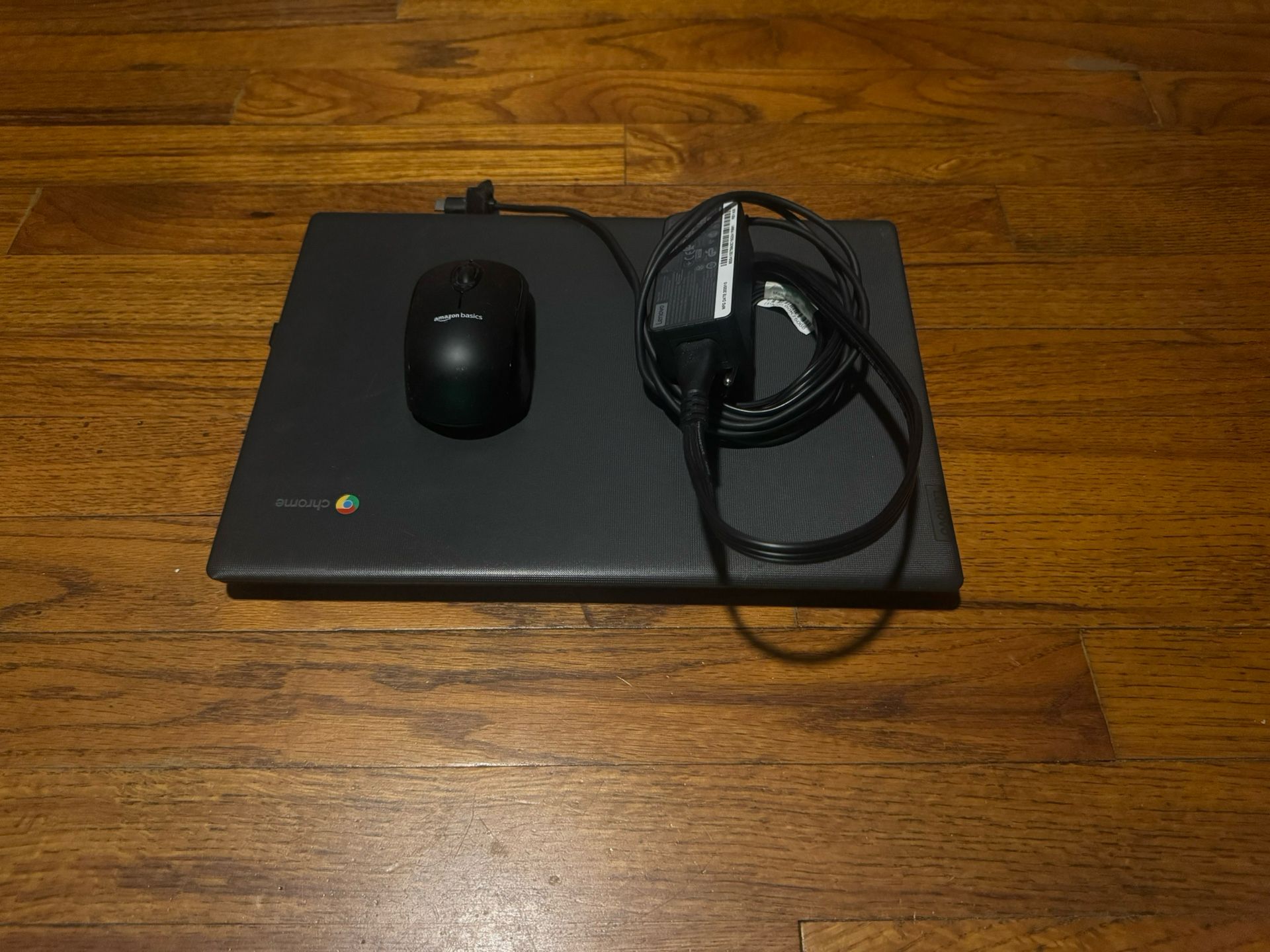 LENOVO CHROMEBOOK 81JW WITH ACCESSORIES