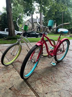 2 beach cruisers
